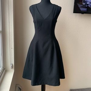 Fitted Banana Republic Dress With POCKETS!